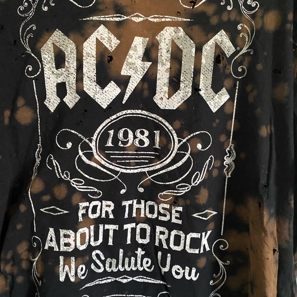 ⚡️ AC/DC bleached distressed licensed graphic tee - Picture 3 of 5